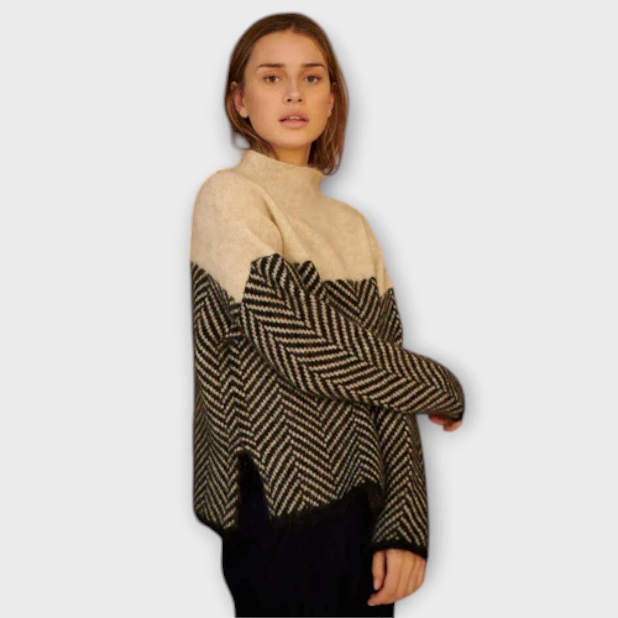 Camiseta de Cuello Alto Suave para Mujer | Brunna