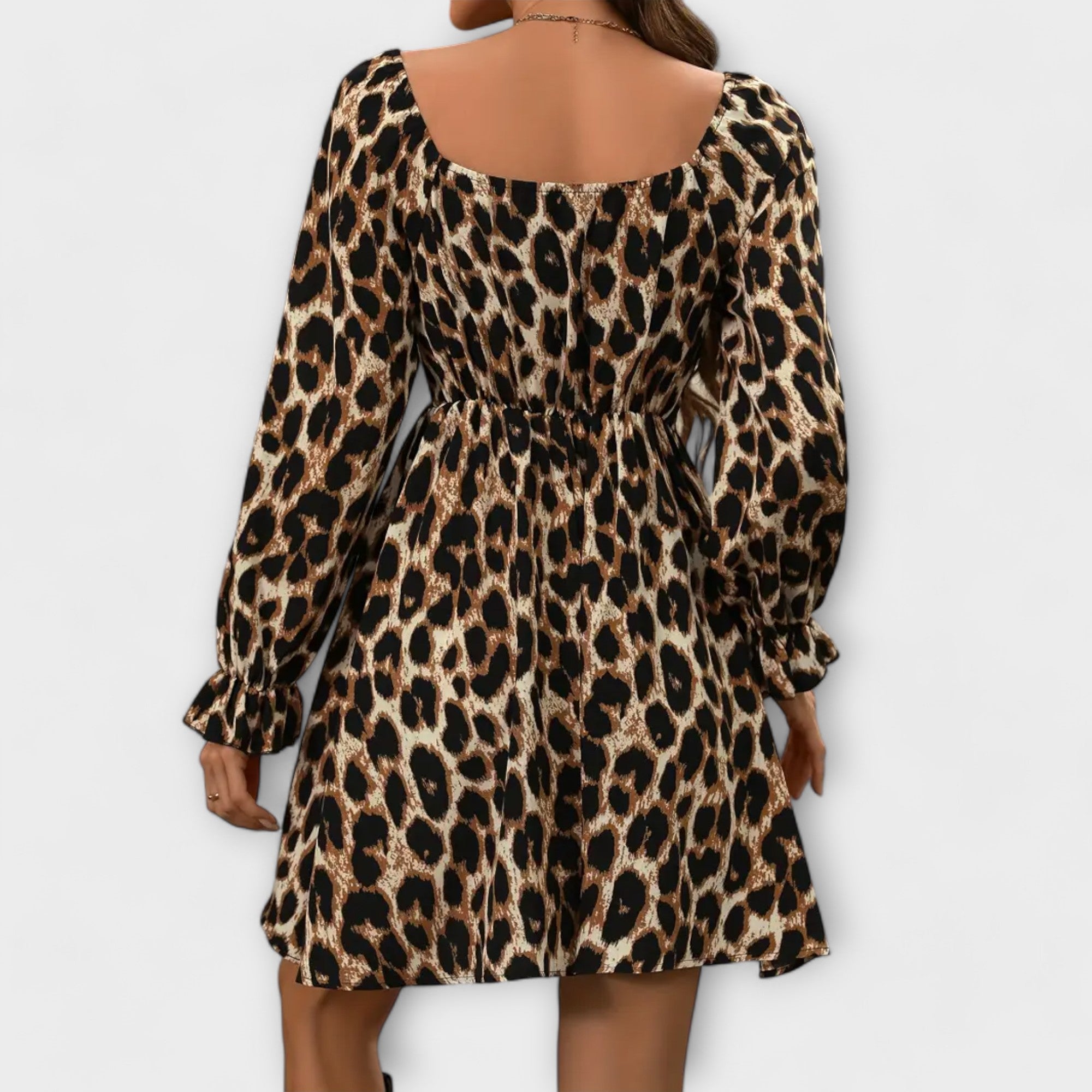 Vestido de Leopardo Midi y Elegante | Sava