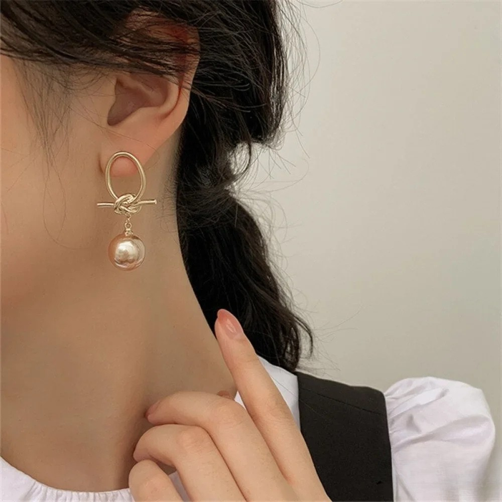 Aros con Perlas Doradas Colgantes | Charm
