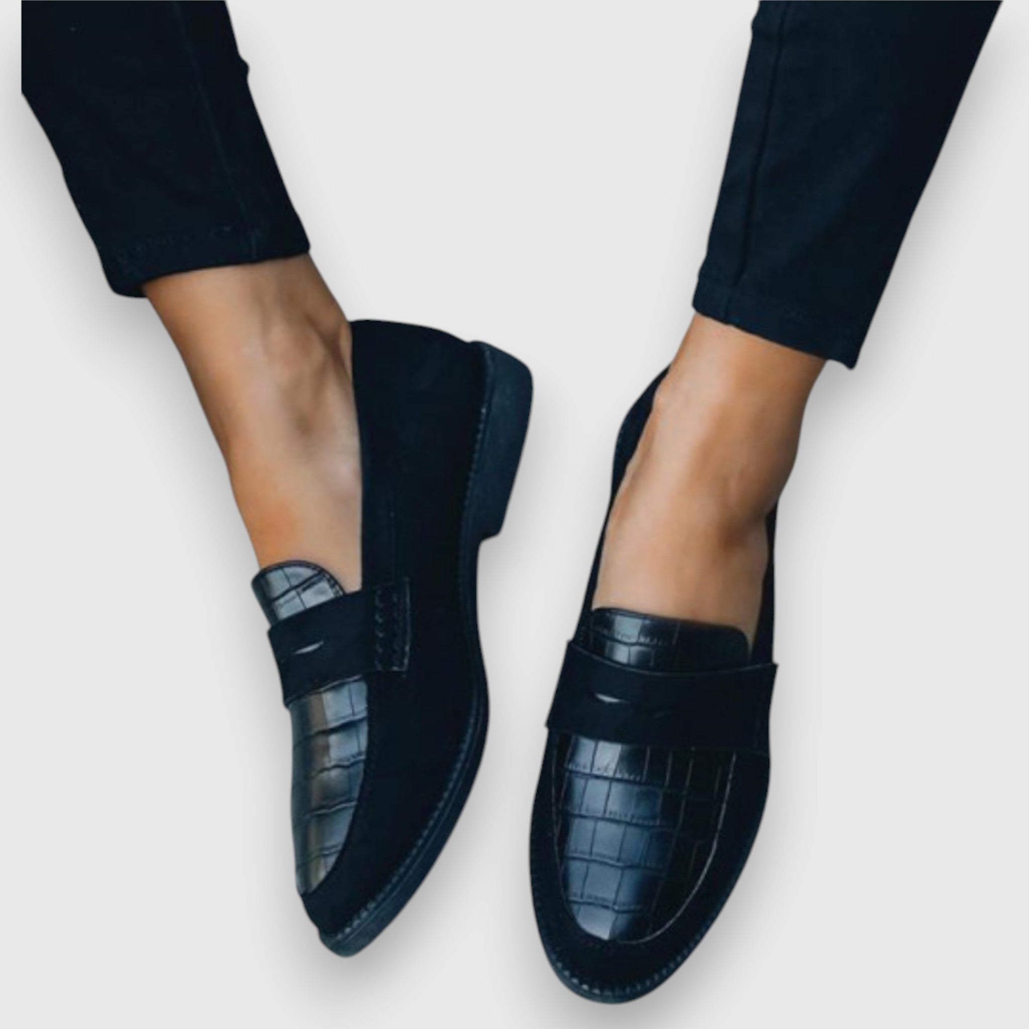 Mocasines Clásicos de Mujer | Tavi