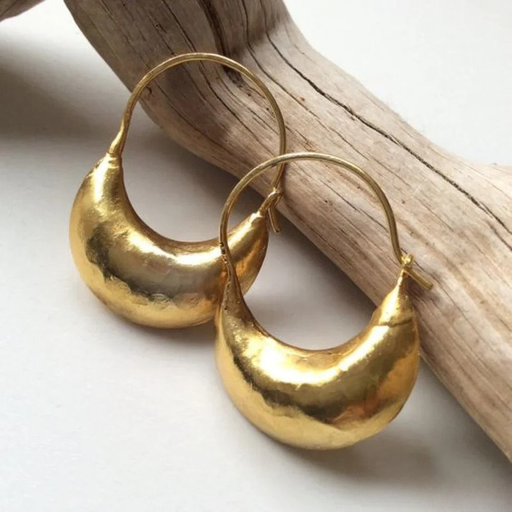 Pendientes Dorados con Textura de Cesta | Aorona