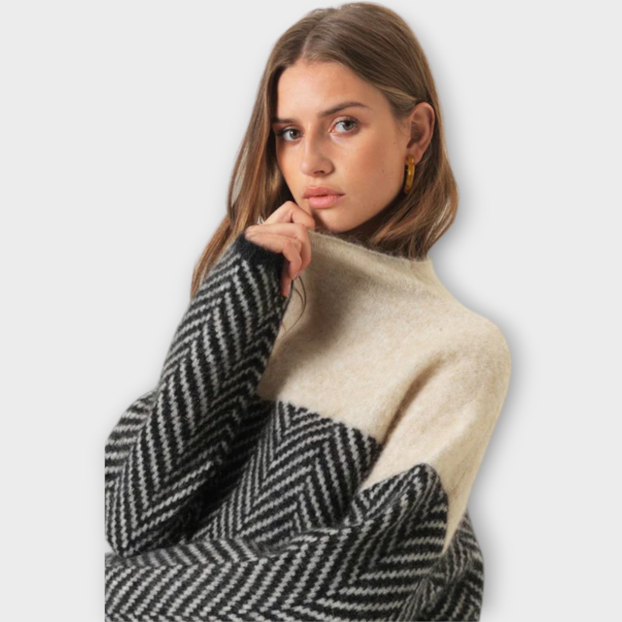 Camiseta de Cuello Alto Suave para Mujer | Brunna