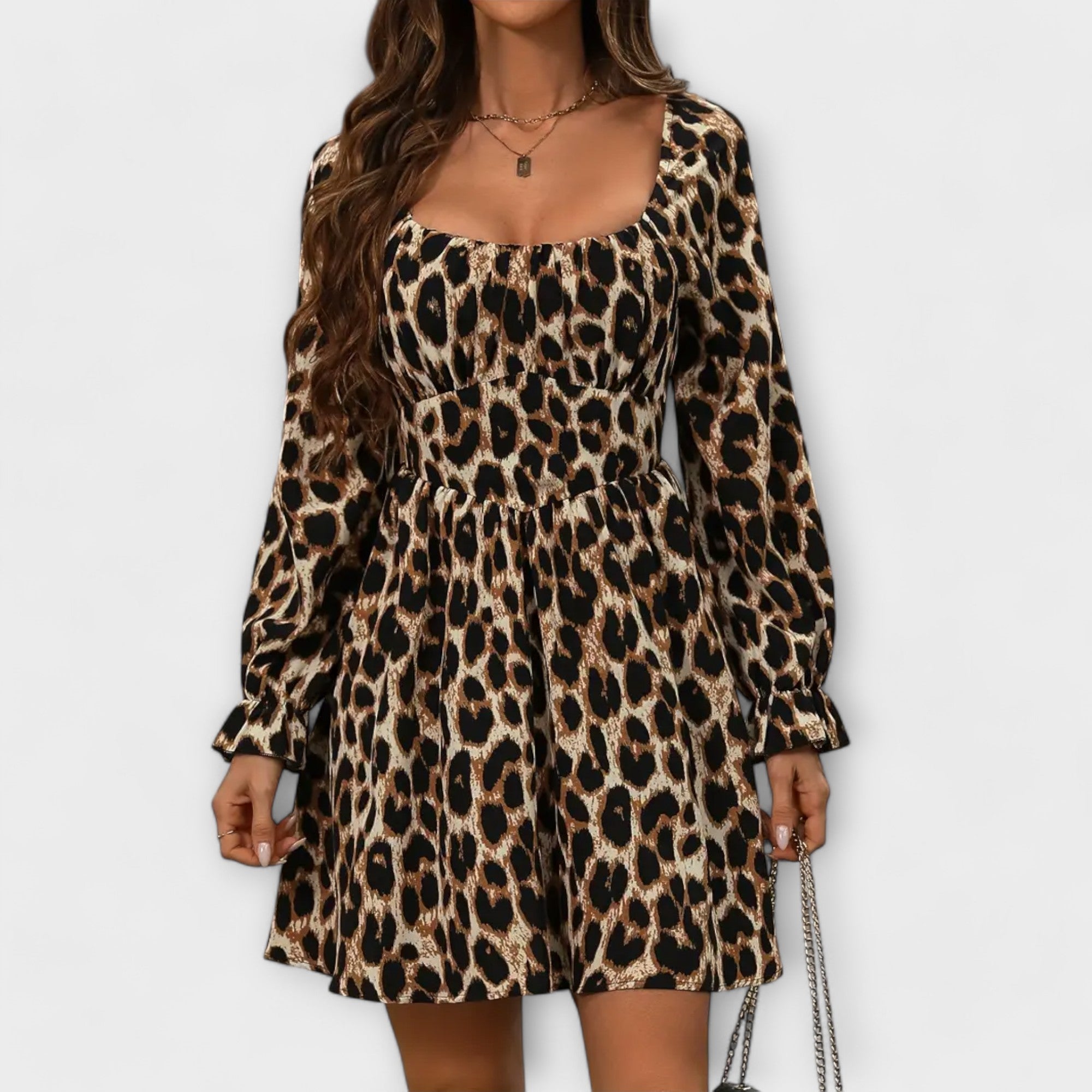Vestido de Leopardo Midi y Elegante | Sava